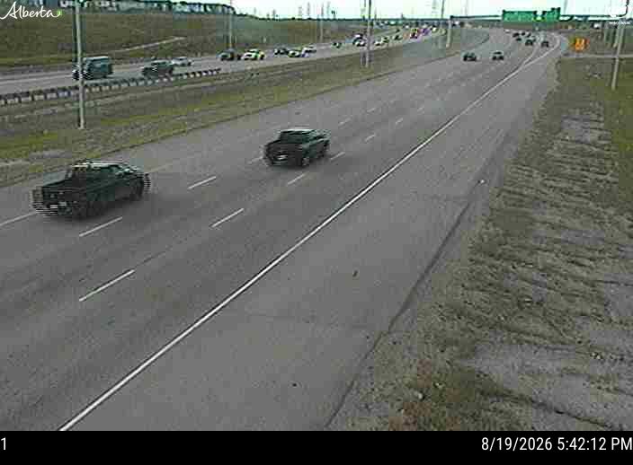 Latest Alberta 511 image at Anthony Henday Drive at North Saskatchewan River (east)