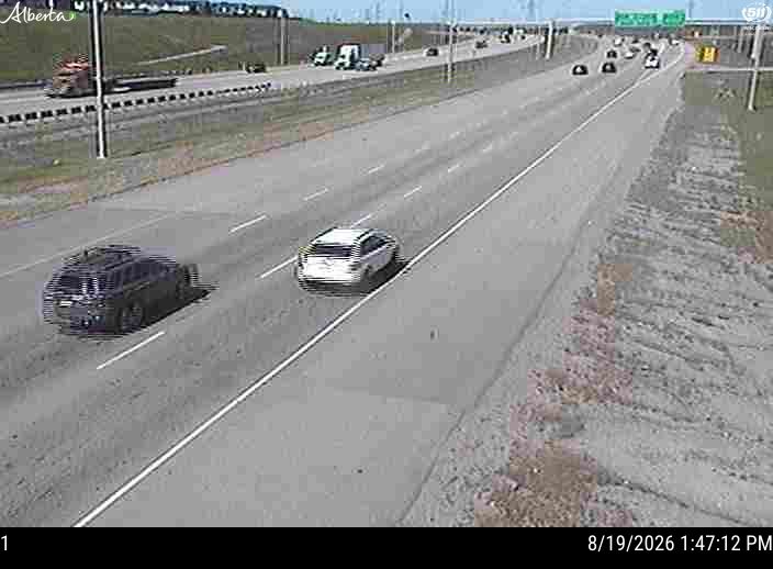Latest Alberta 511 image at Anthony Henday Drive at North Saskatchewan River (east)