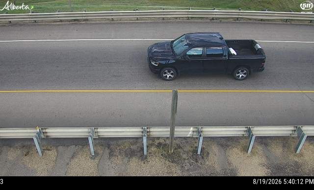 Latest Alberta 511 image at Hwy 216 & Whitemud Drive Interchange