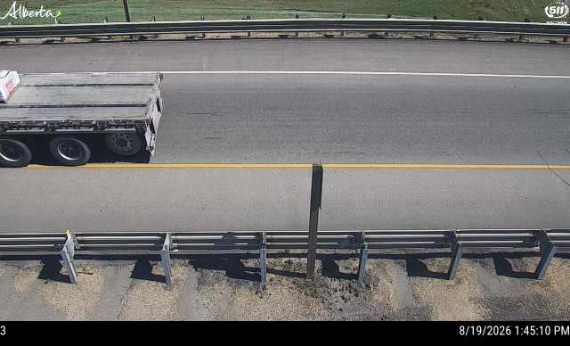 Latest Alberta 511 image at Hwy 216 & Whitemud Drive Interchange