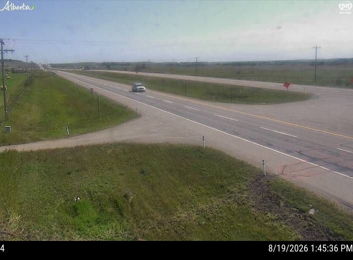 Latest Alberta 511 image at Hwy 1: West of Hwy 22 Overpass