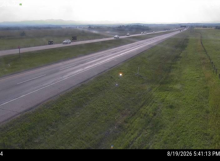 Latest Alberta 511 image at Hwy 1: West of Hwy 22 Overpass