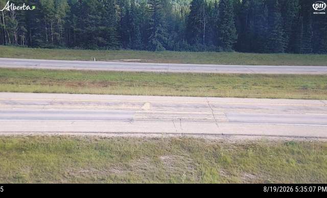 Latest Alberta 511 image at Hwy 16: Near Obed Summit