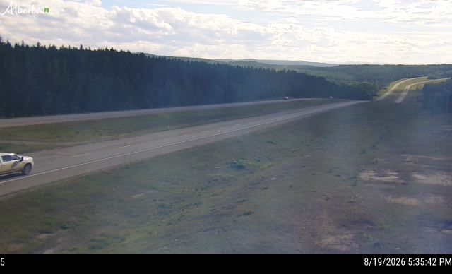 Latest Alberta 511 image at Hwy 16: Near Obed Summit