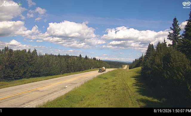 Latest Alberta 511 image at Hwy 16: East of the Jasper Park Gate