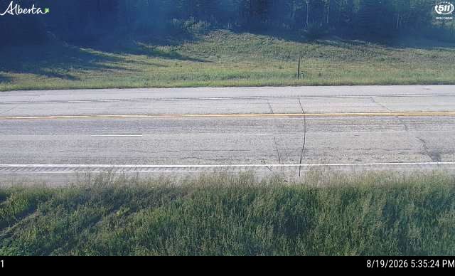 Latest Alberta 511 image at Hwy 16: East of the Jasper Park Gate