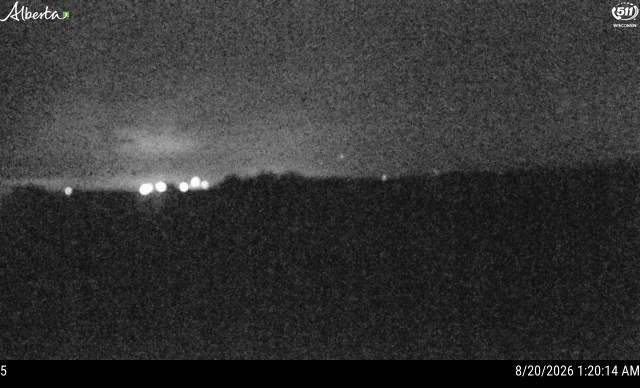 Latest Alberta 511 image at Hwy 16: East of Hwy 36 near Lavoy