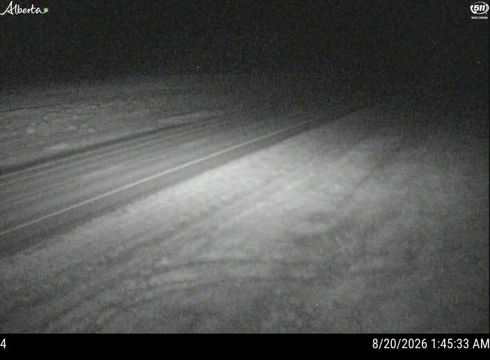 Latest Alberta 511 image at Hwy 2: West of Range Road 103 near Kinuso