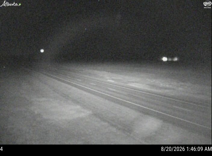 Latest Alberta 511 image at Hwy 2: West of Range Road 103 near Kinuso