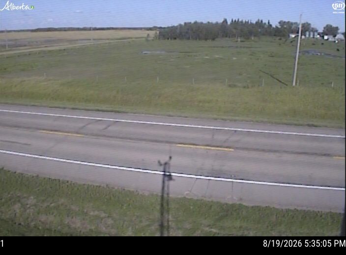 Latest Alberta 511 image at Hwy 63: Twp Road 590 near Egremont