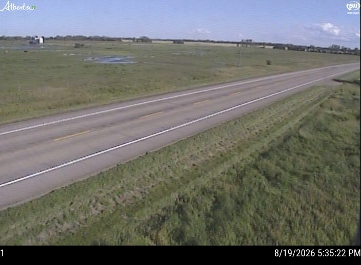 Latest Alberta 511 image at Hwy 63: Twp Road 590 near Egremont