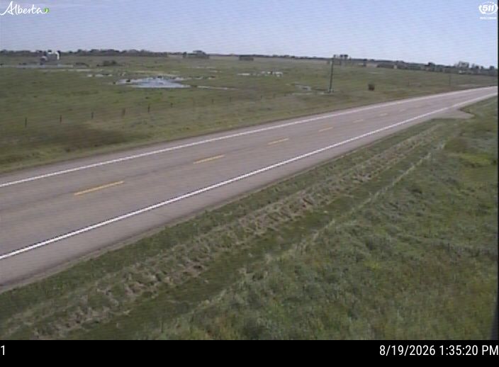 Latest Alberta 511 image at Hwy 63: Twp Road 590 near Egremont