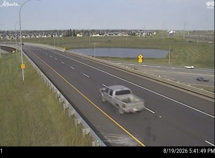 Latest Alberta 511 image at Stoney Tr. south & Hwy 2 Northwest