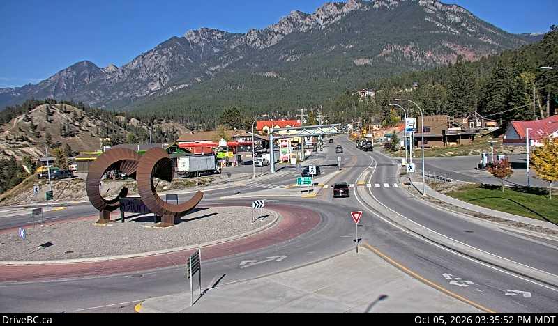 Latest DriveBC image at Radium Hot Springs eastbound