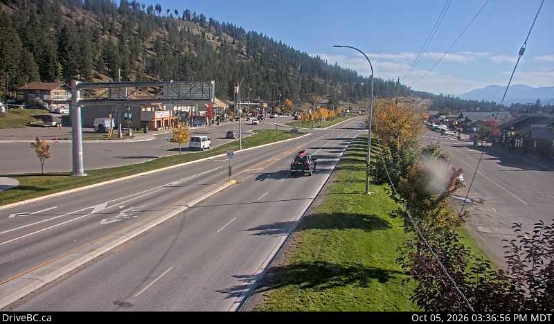 Latest DriveBC image at Radium Hot Springs southbound
