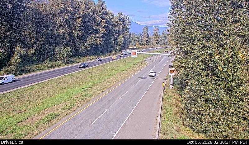 Latest DriveBC image at Vedder Canal Bridge - E