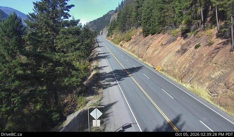 Latest DriveBC image at Jackass Mountain - N