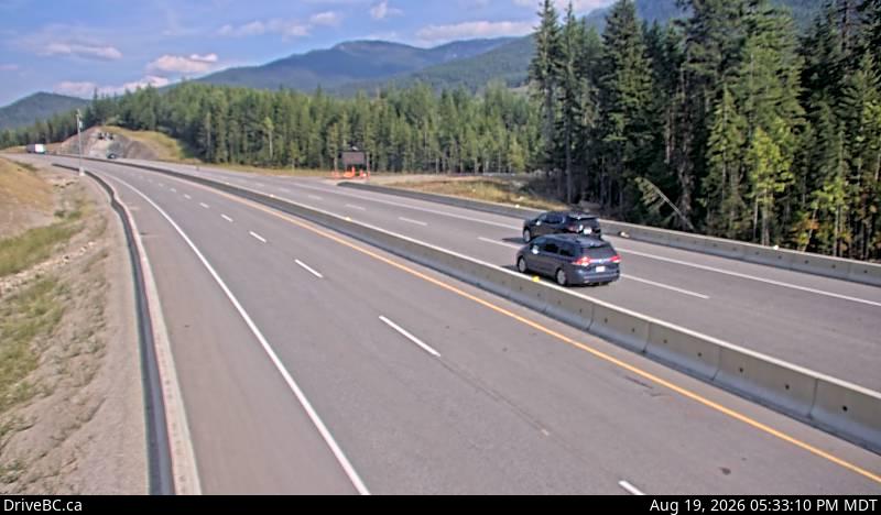 Latest DriveBC image at Quartz Creek - E