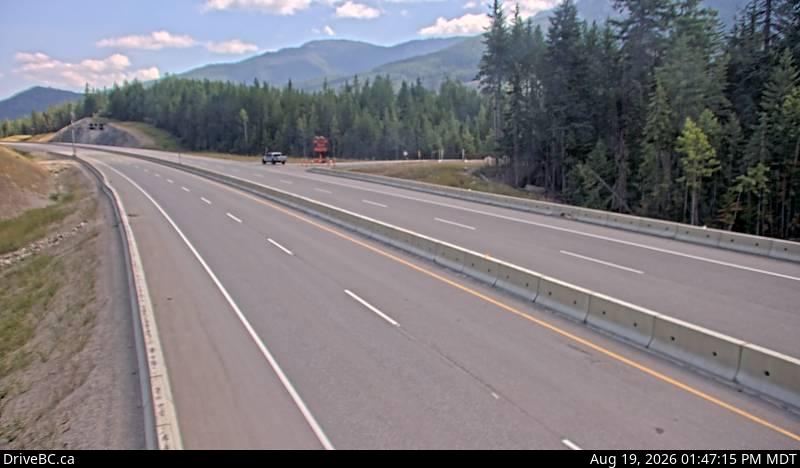 Latest DriveBC image at Quartz Creek - E