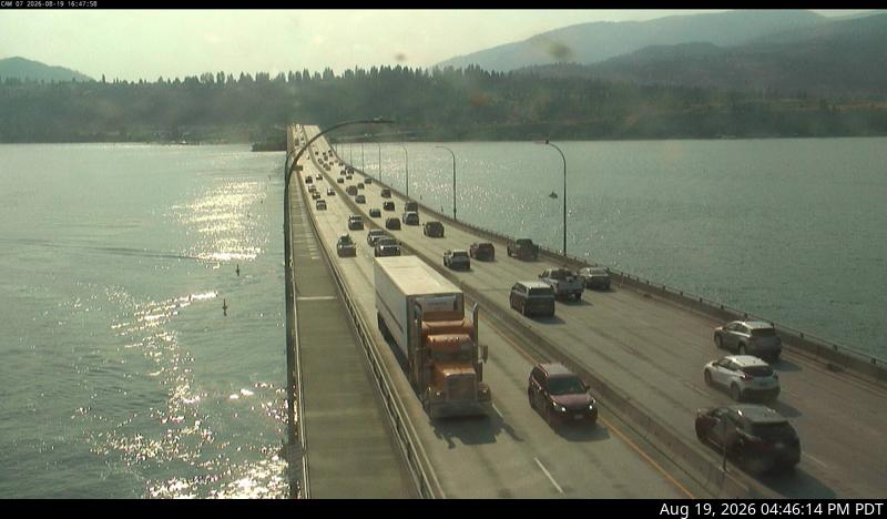 Latest DriveBC image at WR Bennett Bridge 07
