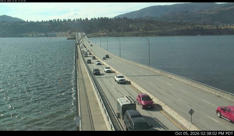 Latest DriveBC image at WR Bennett Bridge 07