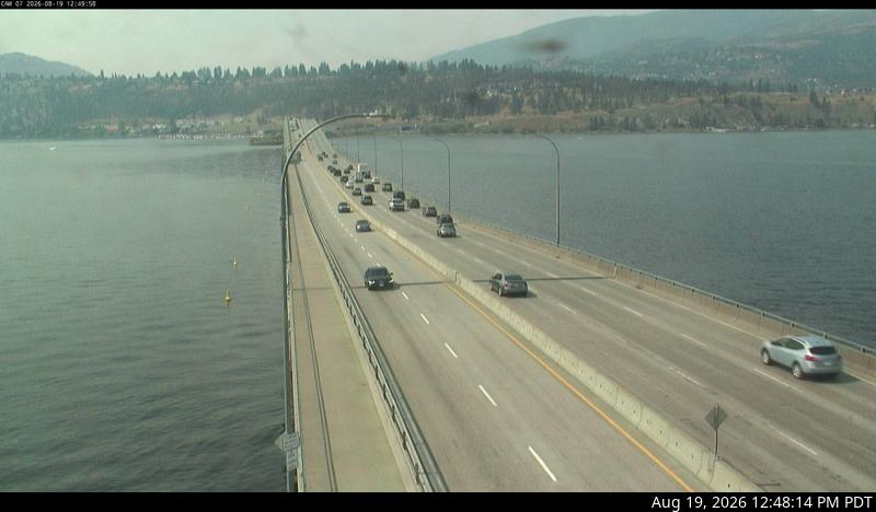 Latest DriveBC image at WR Bennett Bridge 07
