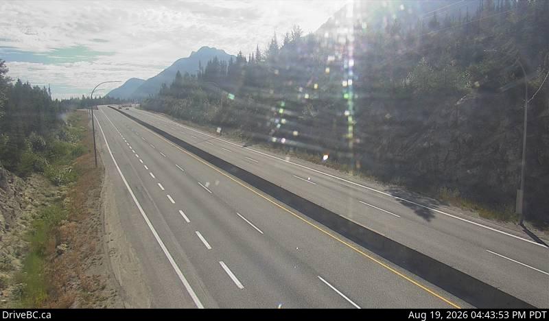 Latest DriveBC image at Coquihalla Lakes - N