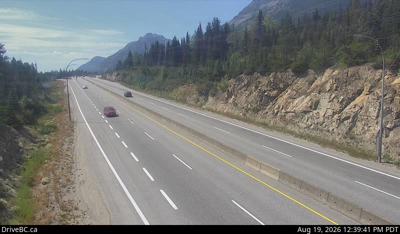 Latest DriveBC image at Coquihalla Lakes - N
