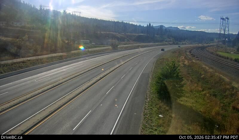 Latest DriveBC image at Miners Bluff - W