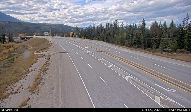 Latest DriveBC image at Donald Bridge - W