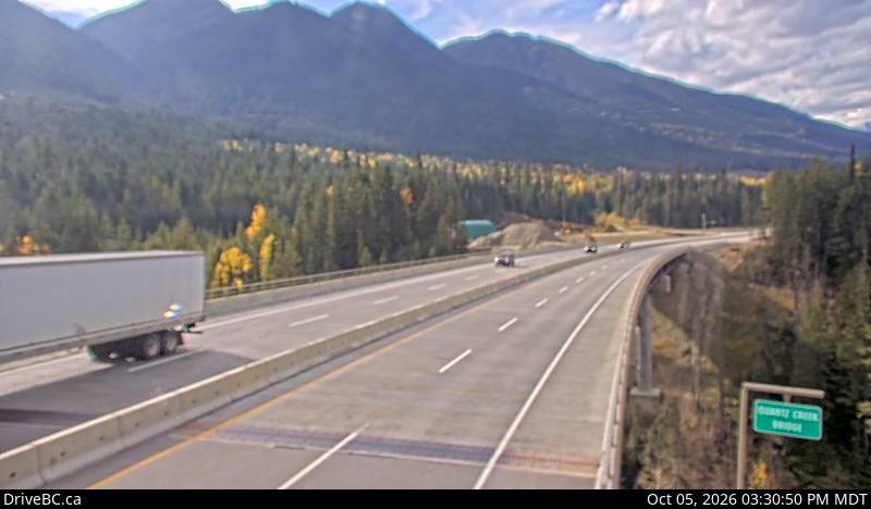 Latest DriveBC image at Quartz Creek - W