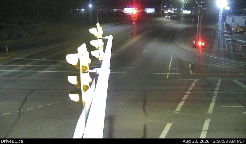 Latest DriveBC image at Halston Avenue / Paul Lake Road - W