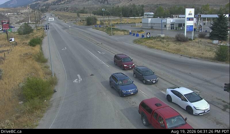 Latest DriveBC image at Halston Avenue / Paul Lake Road - E