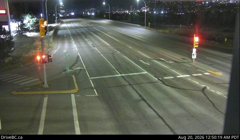 Latest DriveBC image at Halston Avenue / Paul Lake Road - S