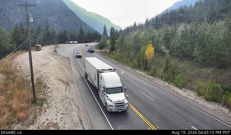 Latest DriveBC image at Boulder Hill - W