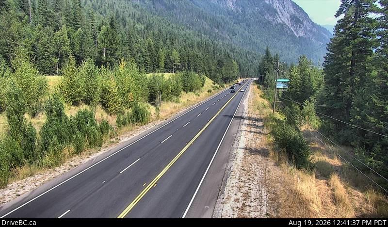 Latest DriveBC image at Boulder Hill - E