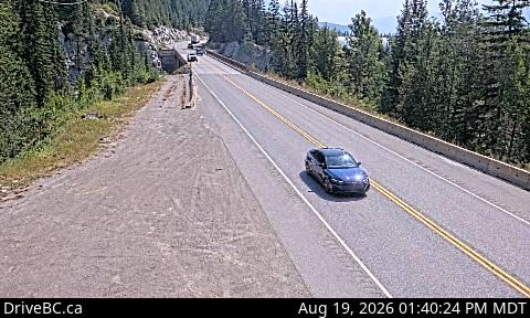 Latest DriveBC image at Blaeberry - SE