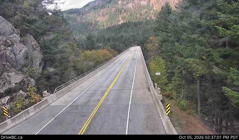 Latest DriveBC image at Alexandra Bridge - N