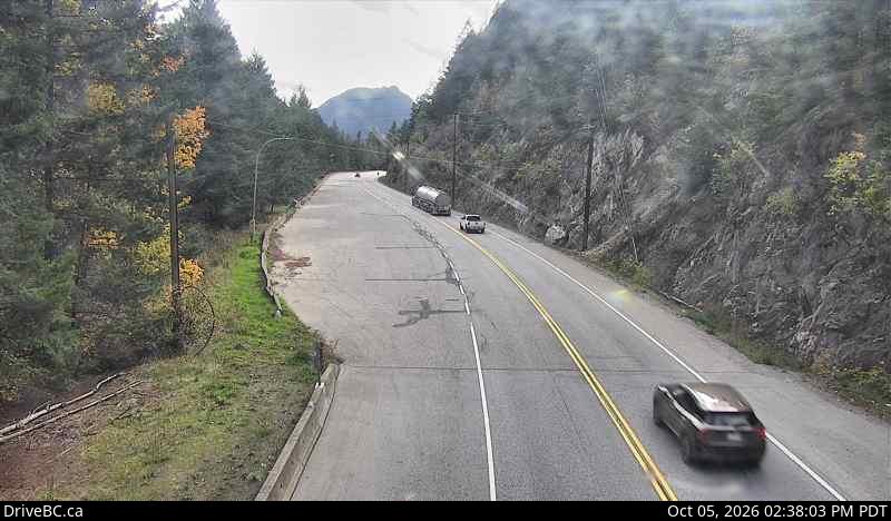 Latest DriveBC image at Alexandra Bridge - S