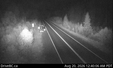 Latest DriveBC image at Slim Creek - E
