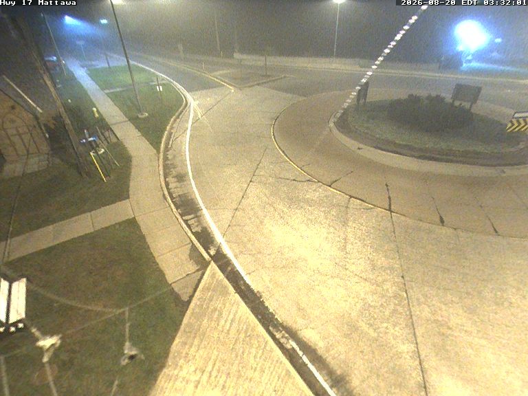 Latest Ontario 511 image at Highway 17 at Mattawan Roundabout