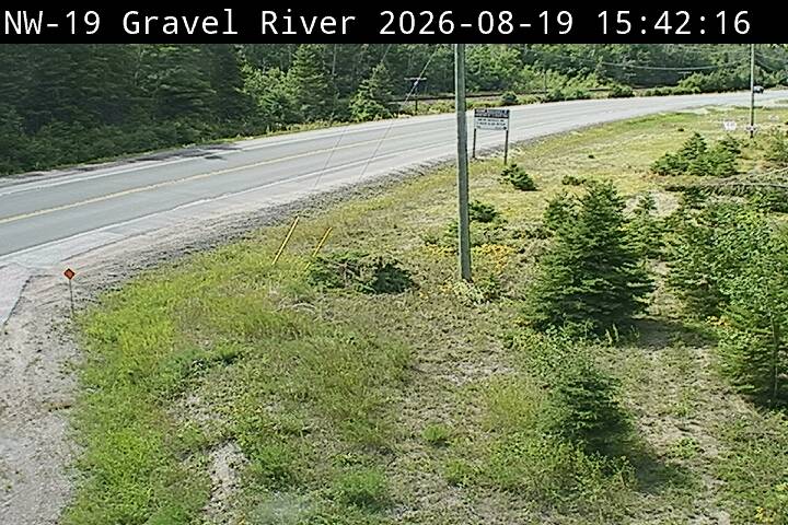 Latest Ontario 511 image at Highway 17 near Gravel River