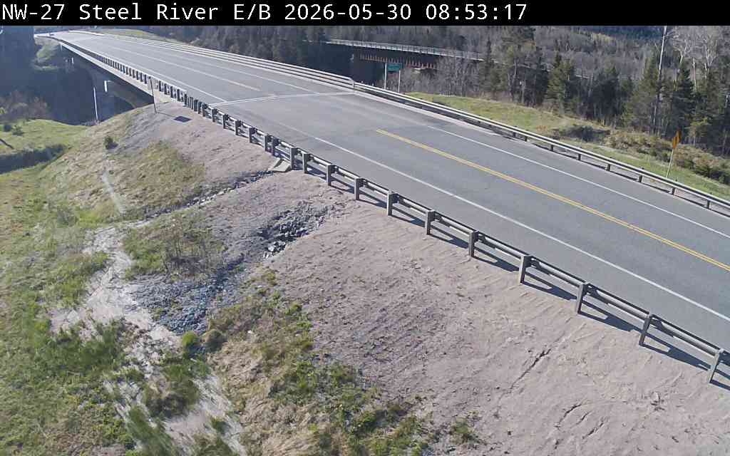 Latest Ontario 511 image at Highway 17 near Steel River