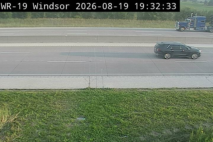 Latest Ontario 511 image at Highway 401 near Concession Road 10