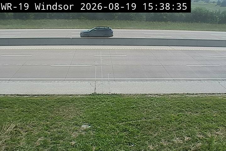 Latest Ontario 511 image at Highway 401 near Concession Road 10