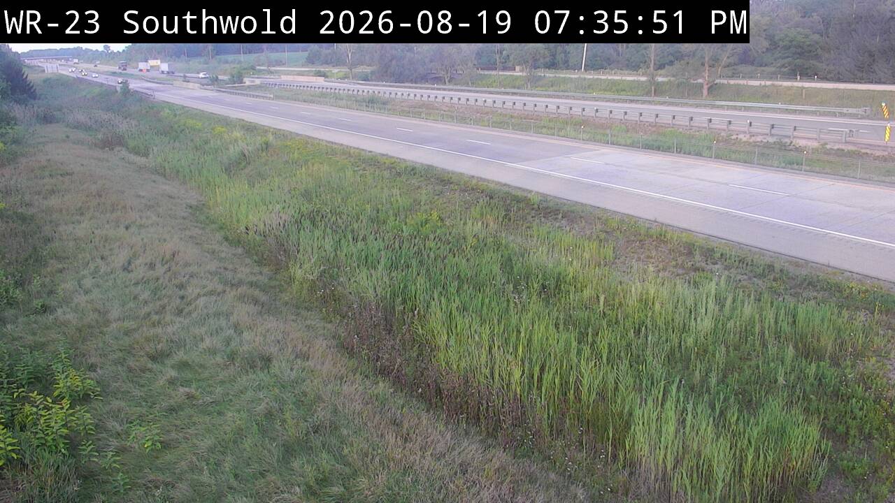 Latest Ontario 511 image at Highway 401 near Regional Road 18