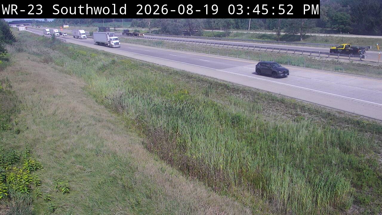 Latest Ontario 511 image at Highway 401 near Regional Road 18