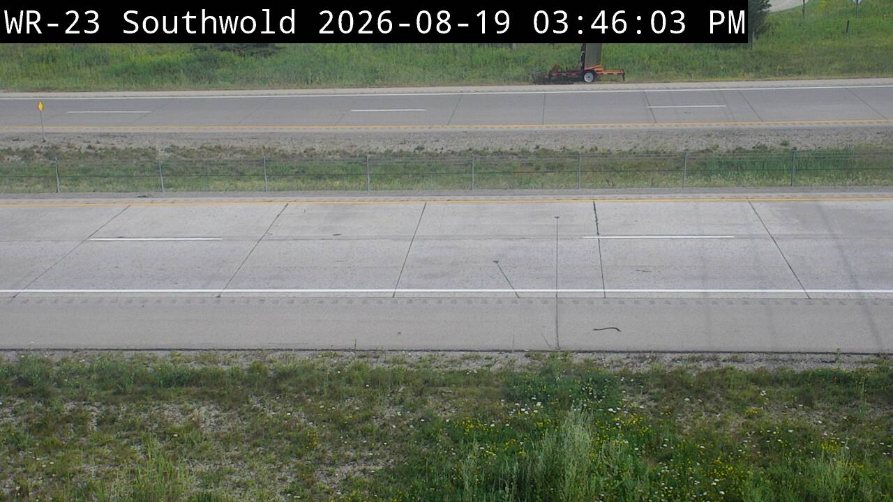 Latest Ontario 511 image at Highway 401 near Regional Road 18