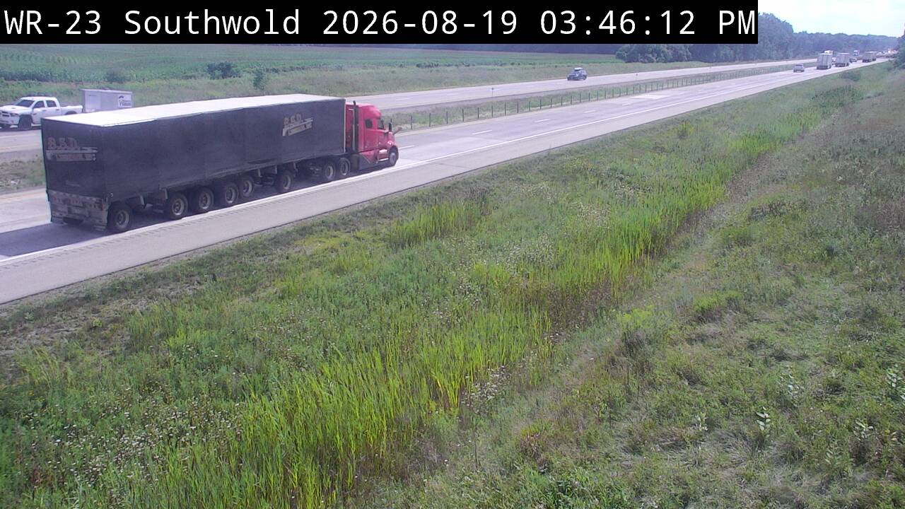 Latest Ontario 511 image at Highway 401 near Regional Road 18