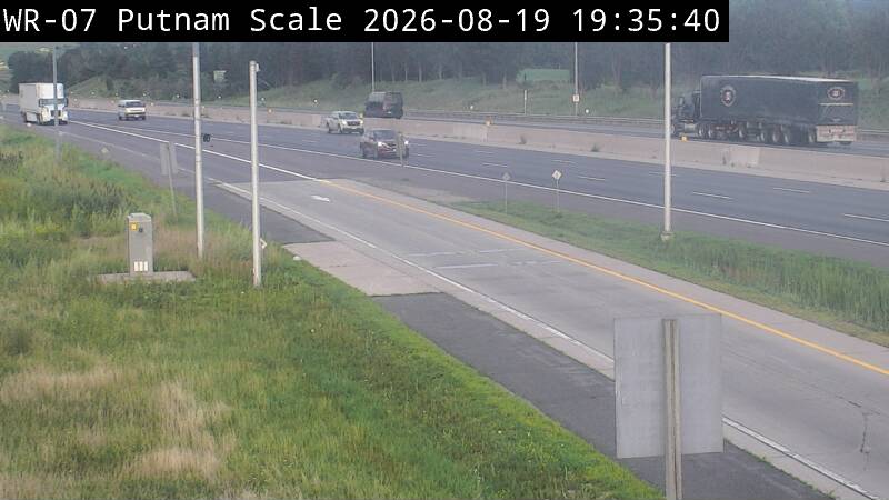 Latest Ontario 511 image at Highway 401 west of Putnam Road